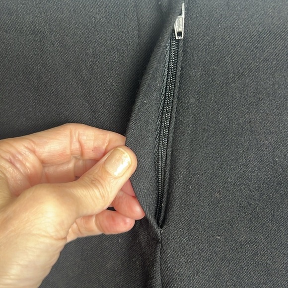 Elie Tahari Women's Size 6 Black Wool Blend Faux Leather Seams Classic Chic - Picture 8 of 15